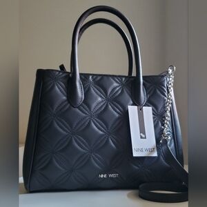 214◼️NINE WEST CASTEEL SATCHEL